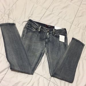Guess pant size 29 BNWT